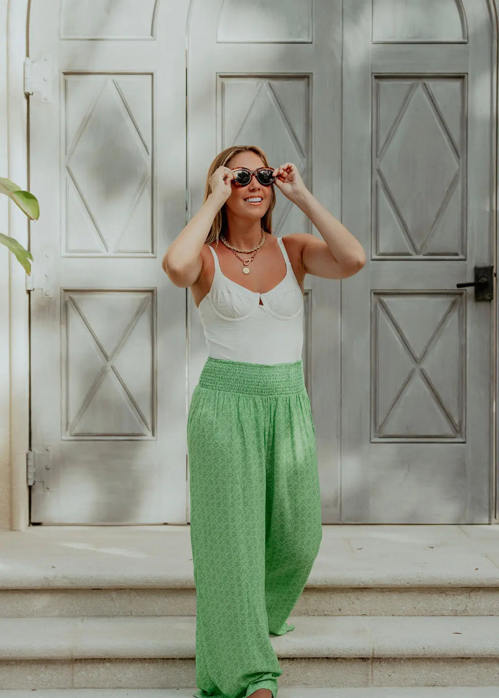 TheAnytimeBeachPant-GreenTrellis2.webp